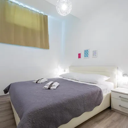 One-bedroom In *