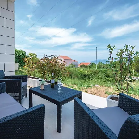 One-bedroom In Appartement *